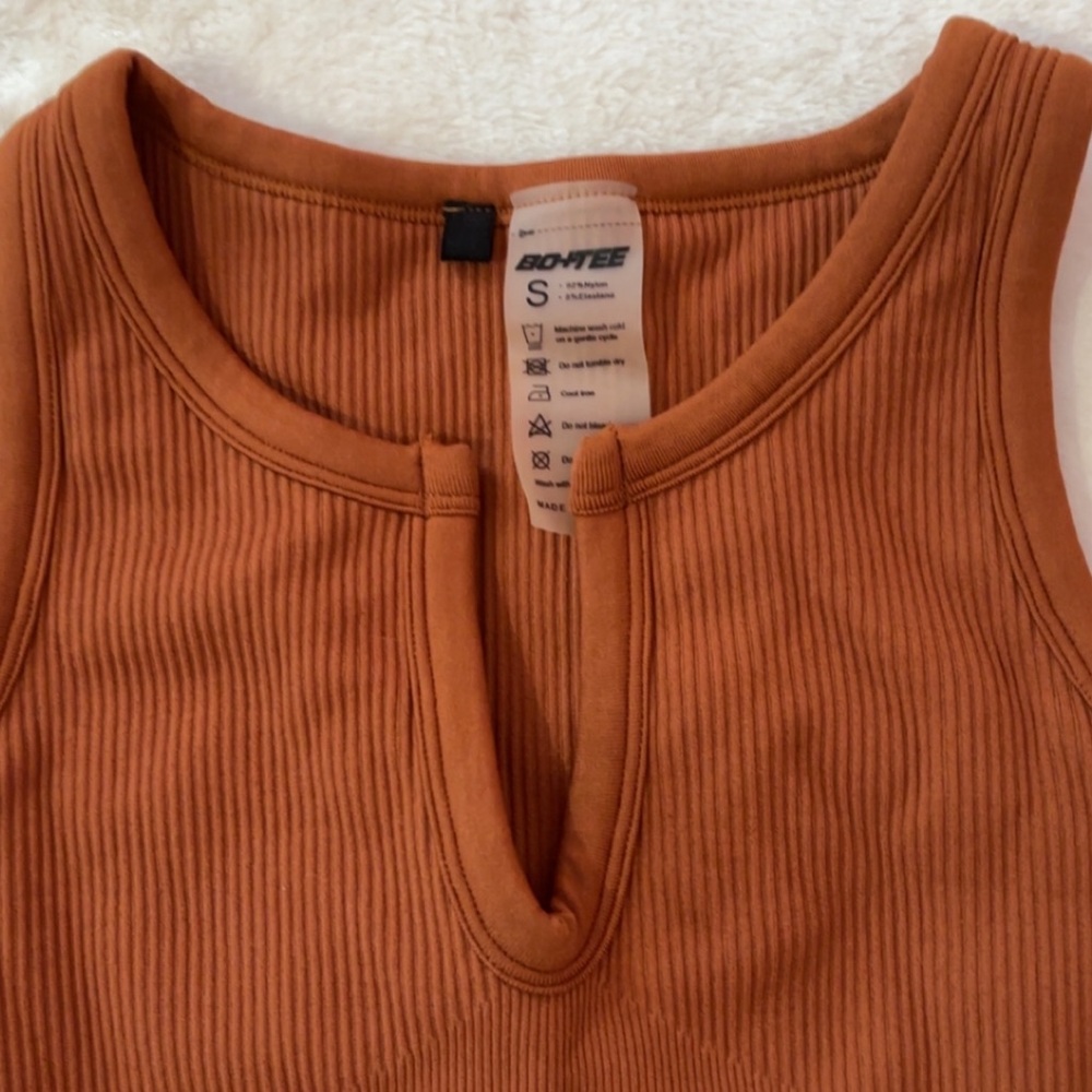 NWOT Oh Polly Ribbed Crop Top - Picture 4 of 9